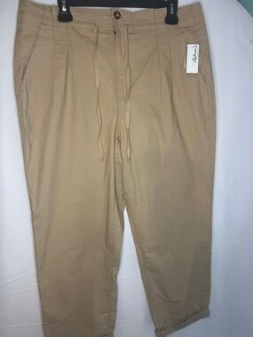 Reitmans Women's Tan Drawstring Capris